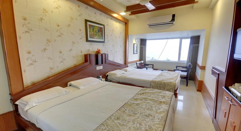 Hotel Holiday Resort